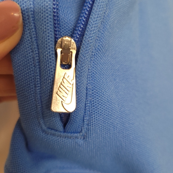 NIKE FULL ZIP COLOR BLUE,GREEN, WHITE ATHLETIC TRACK JACKET - SIZE XL. - Picture 4 of 13